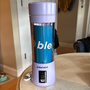 NWT Blendjet portable blender